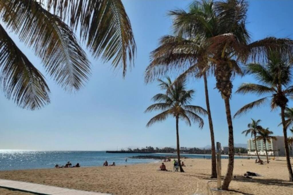 Nice Apartment With Ocean View In Centrum