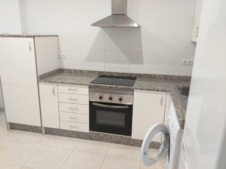 Nice Apartment With Ocean View In Centrum Apartment